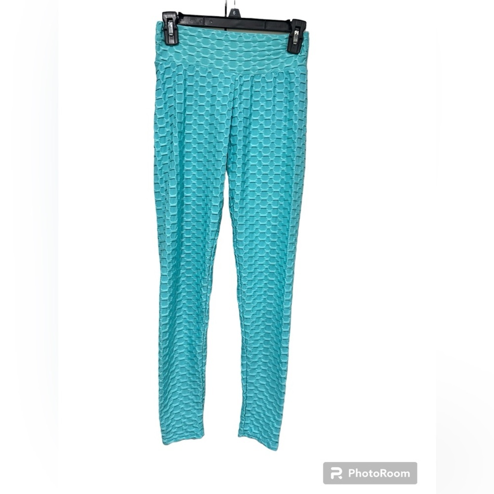 Workout Leggings w/Booty Enhancement